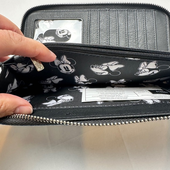 Loungefly Disney Minnie Mouse Denim Polka Dot Zip Around Wallet NWOT - Picture 7 of 8